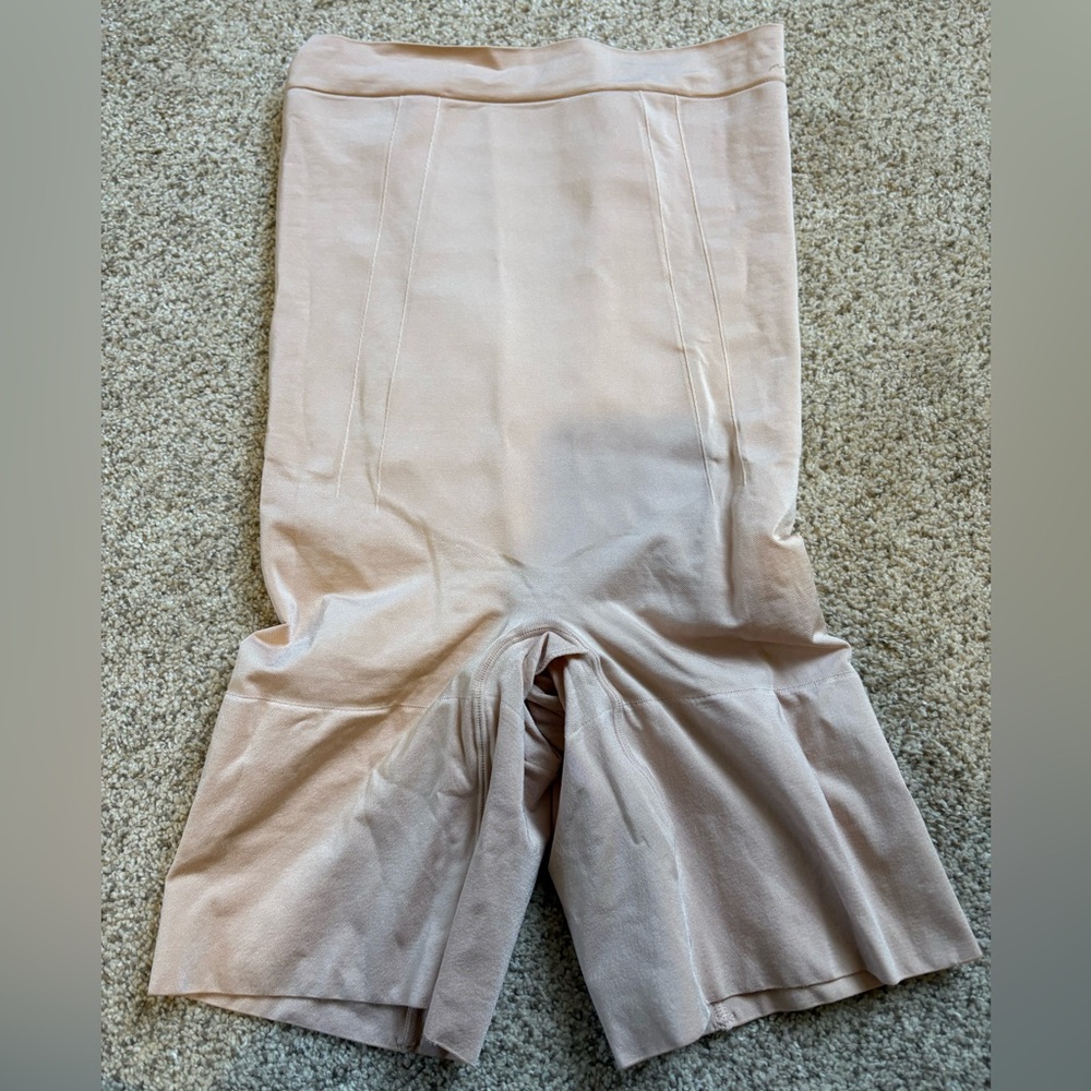 SPANX OnCore High-Waisted Mid-Thigh Nude Shaper Short, Small